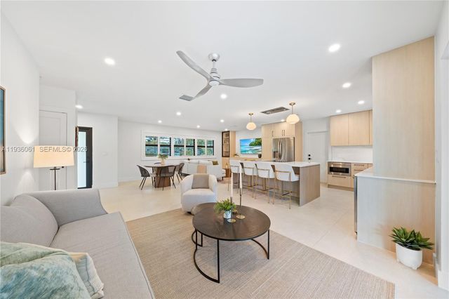 8360 SW 148th Dr, Palmetto Bay, FL 33158