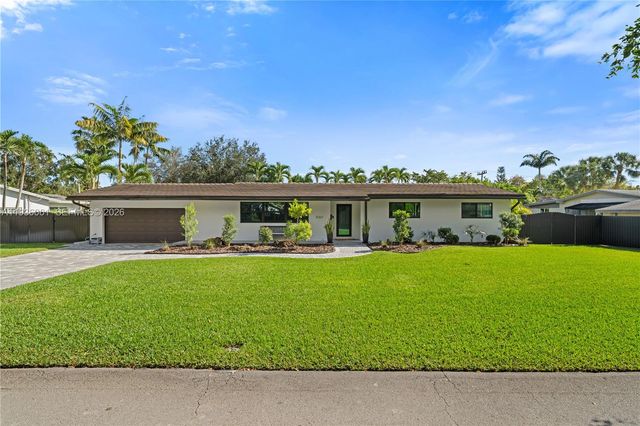 8360 SW 148th Dr, Palmetto Bay, FL 33158
