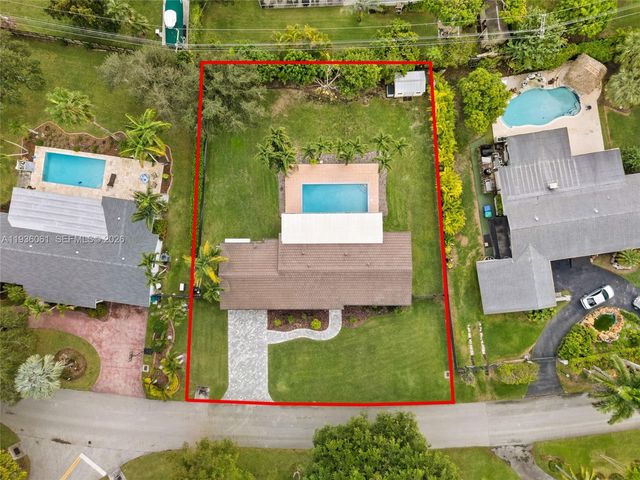8360 SW 148th Dr, Palmetto Bay, FL 33158