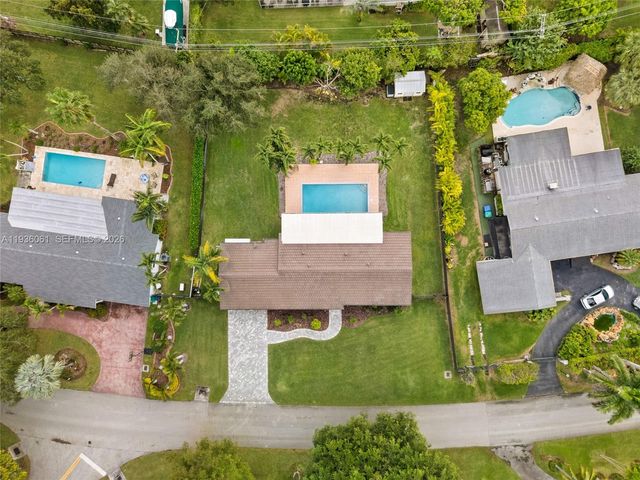 8360 SW 148th Dr, Palmetto Bay, FL 33158