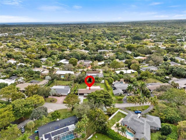 8360 SW 148th Dr, Palmetto Bay, FL 33158