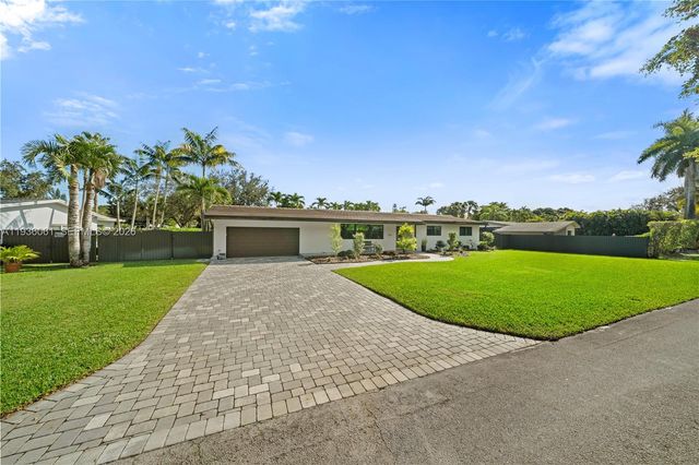 8360 SW 148th Dr, Palmetto Bay, FL 33158
