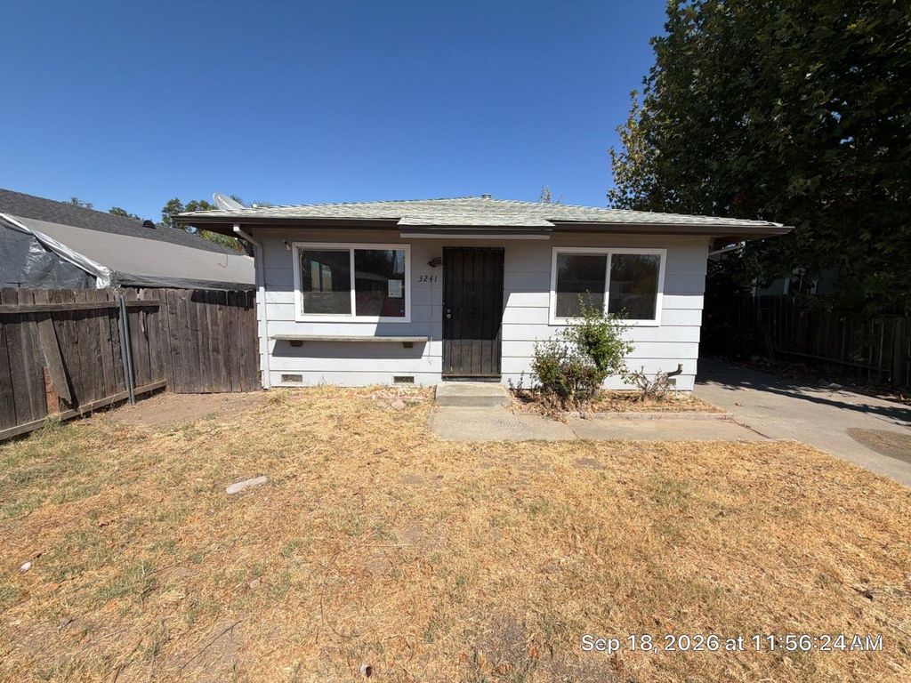 3241 24th Ave, Sacramento, CA 95820