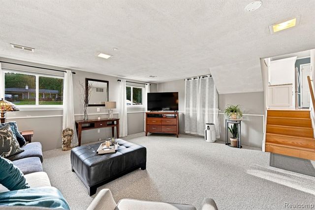 5382 Winell Street, Clarkston, MI 48346
