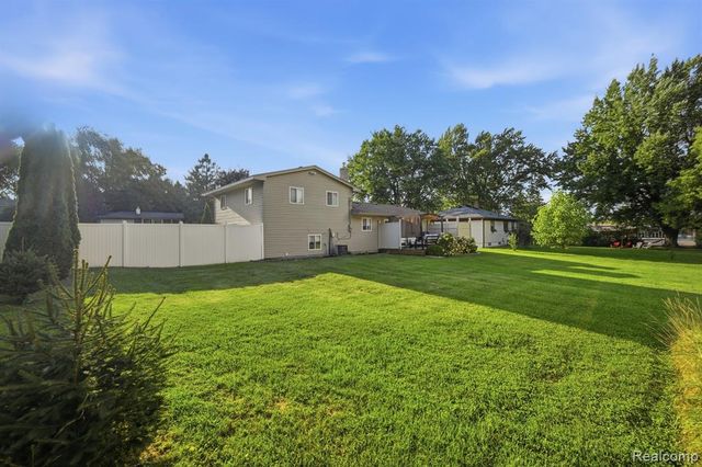 5382 Winell Street, Clarkston, MI 48346
