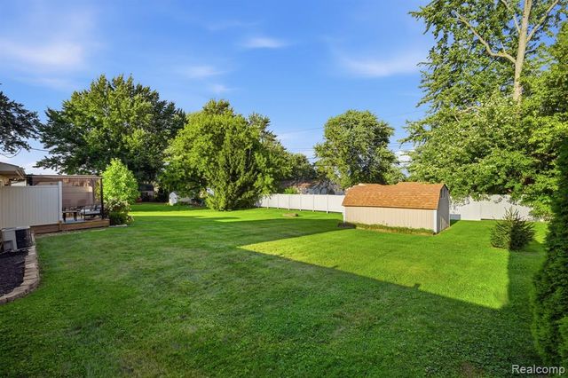 5382 Winell Street, Clarkston, MI 48346