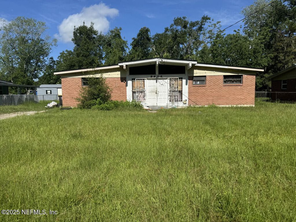 9606 EVESHAM Road, Jacksonville, FL 32208