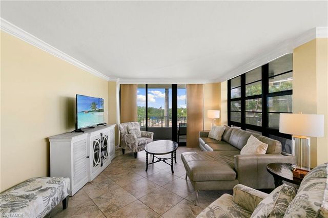 380 Seaview CT 203, Marco Island, FL 34145
