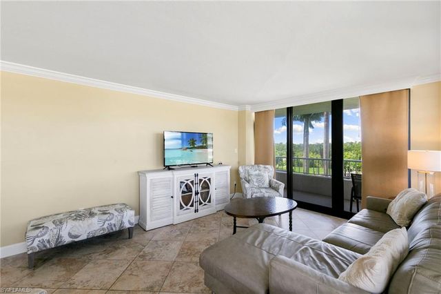 380 Seaview CT 203, Marco Island, FL 34145