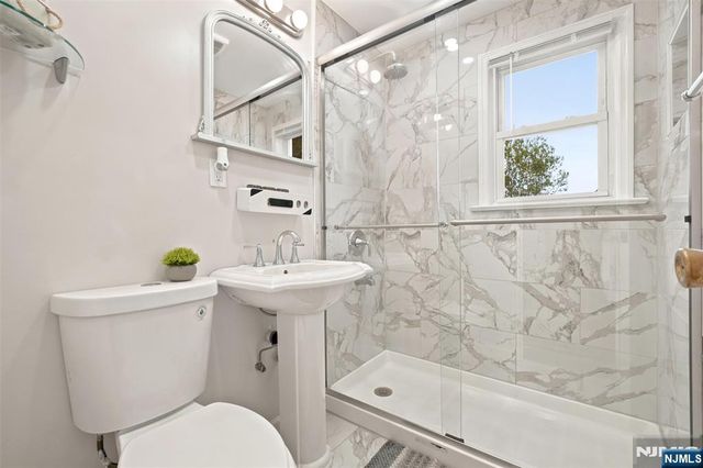 50 Heather Lane, Roselle, NJ 07203