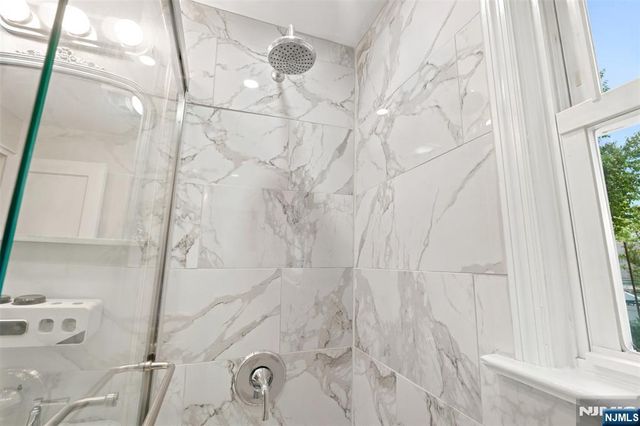 50 Heather Lane, Roselle, NJ 07203