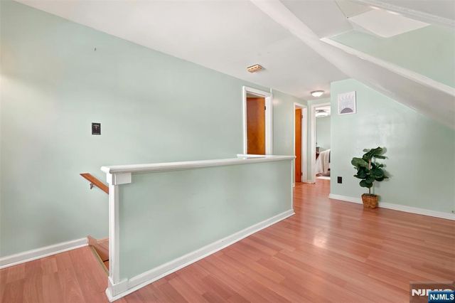50 Heather Lane, Roselle, NJ 07203