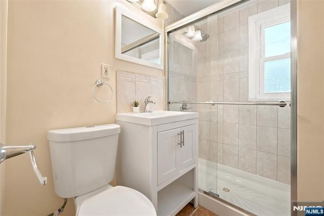 50 Heather Lane, Roselle, NJ 07203
