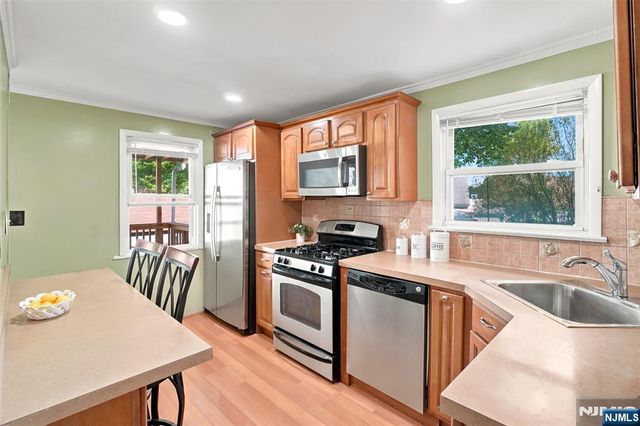 50 Heather Lane, Roselle, NJ 07203