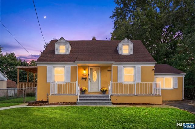50 Heather Lane, Roselle, NJ 07203