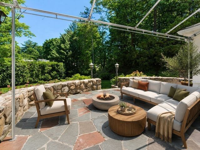 14 Judith Rd, Newton, MA 02459