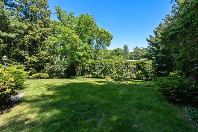 14 Judith Rd, Newton, MA 02459