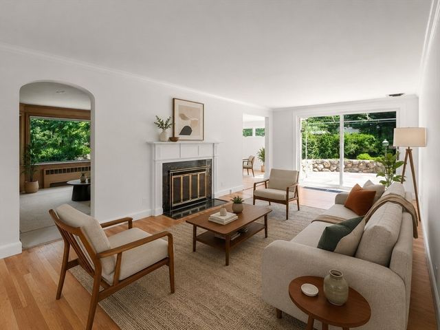 14 Judith Rd, Newton, MA 02459