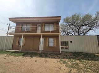 1104 Ave I, Levelland, TX 79336