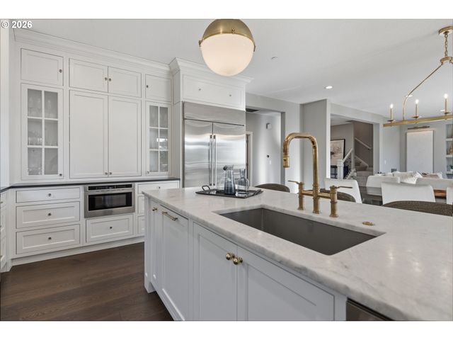 2545 Nw 12TH Cir, Camas, WA 98607