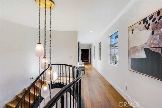 526 Riverside Avenue, Newport Beach, CA 92663