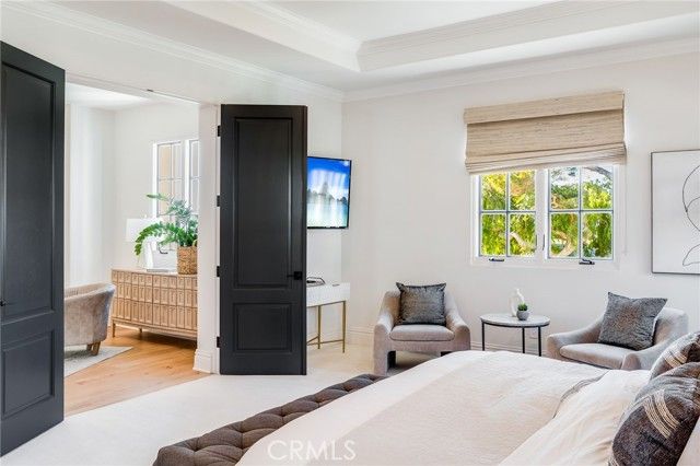 526 Riverside Avenue, Newport Beach, CA 92663