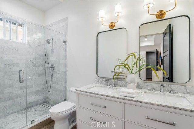 526 Riverside Avenue, Newport Beach, CA 92663