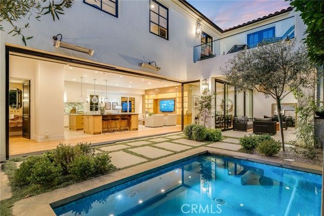 526 Riverside Avenue, Newport Beach, CA 92663