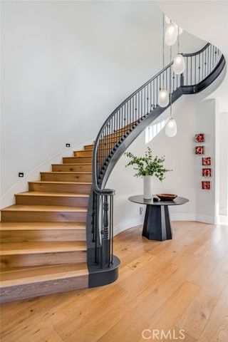 526 Riverside Avenue, Newport Beach, CA 92663