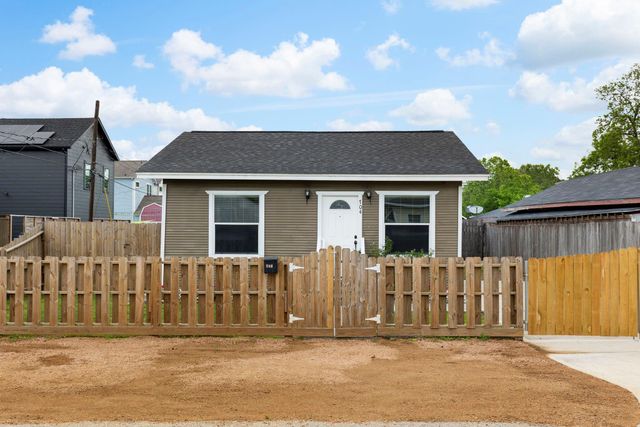 704 Jewett Street, Houston, TX 77009