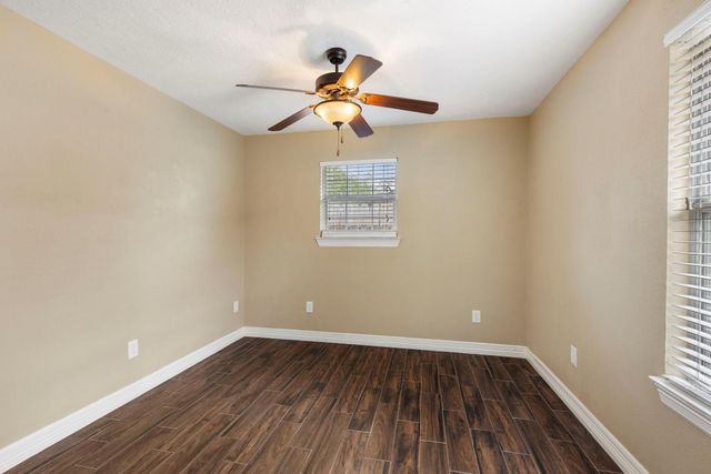 704 Jewett Street, Houston, TX 77009