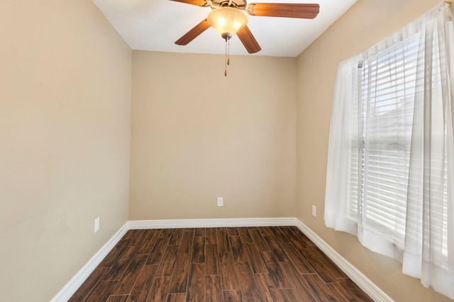 704 Jewett Street, Houston, TX 77009