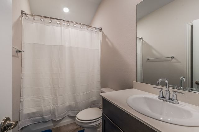 1805 Gold Mine Trail, Aubrey, TX 76227