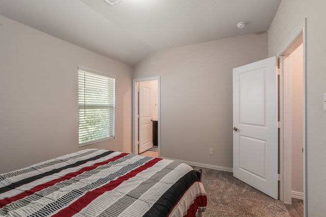 1805 Gold Mine Trail, Aubrey, TX 76227