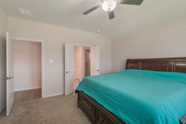 1805 Gold Mine Trail, Aubrey, TX 76227