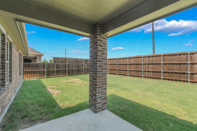 1805 Gold Mine Trail, Aubrey, TX 76227