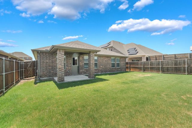 1805 Gold Mine Trail, Aubrey, TX 76227