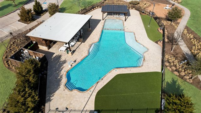1805 Gold Mine Trail, Aubrey, TX 76227