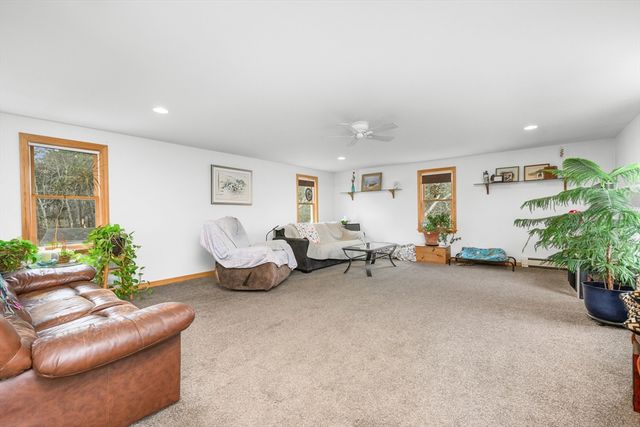 2 Short Lots Ln, Truro, MA 02666