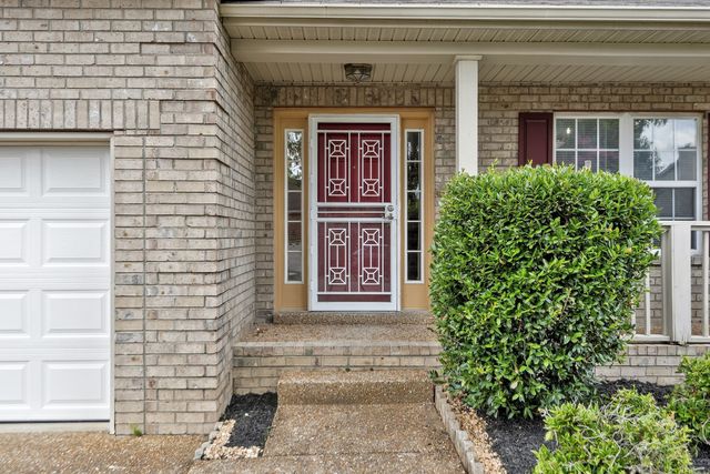 2124 Forge Ridge Cir, Nashville, TN 37217
