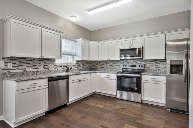 2124 Forge Ridge Cir, Nashville, TN 37217