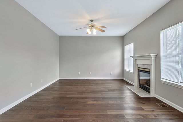 2124 Forge Ridge Cir, Nashville, TN 37217