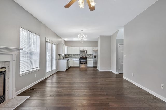 2124 Forge Ridge Cir, Nashville, TN 37217