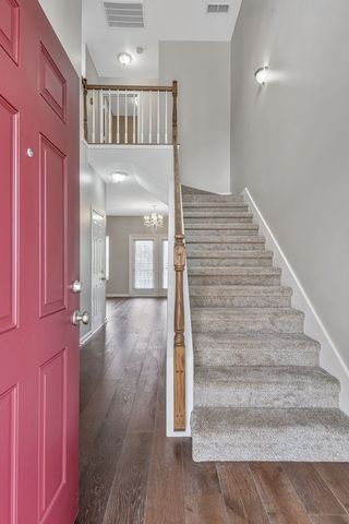 2124 Forge Ridge Cir, Nashville, TN 37217