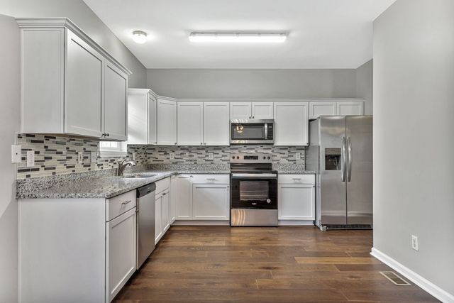 2124 Forge Ridge Cir, Nashville, TN 37217