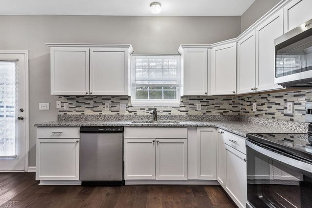 2124 Forge Ridge Cir, Nashville, TN 37217