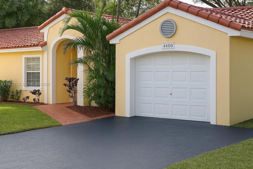 4400 NW 61st Pl, Coconut Creek, FL 33073