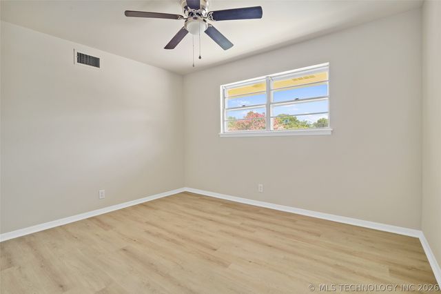 6119 S Hudson Place, Tulsa, OK 74136