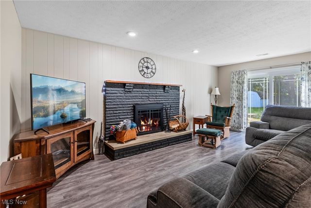 7944 Middle Ridge Road, Madison, OH 44057