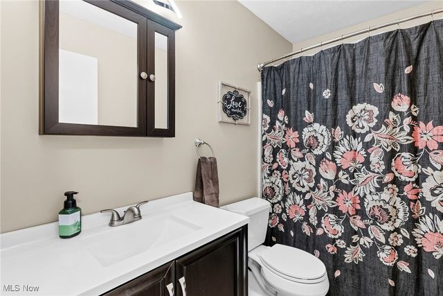 7944 Middle Ridge Road, Madison, OH 44057